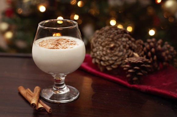 Tanduay-Rum-Holiday-Eggnog-Recipe-580x386